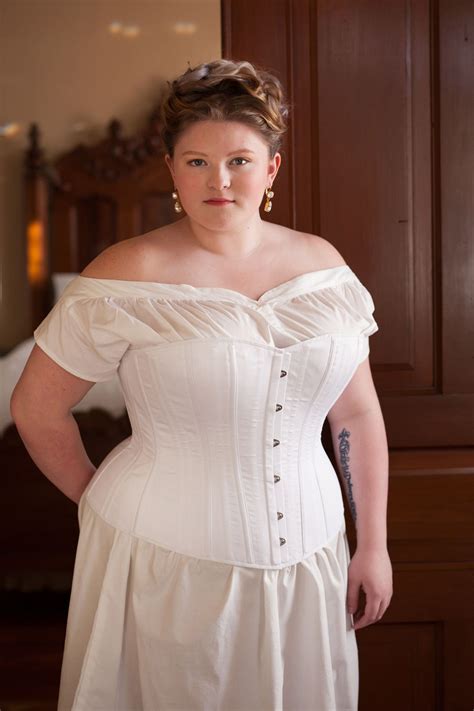 bbw corset|A Guide to Buying the Right Plus